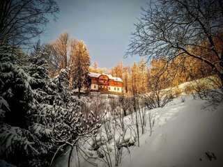 Отели типа «постель и завтрак» Villa Hubertus Сребрна Гура-1